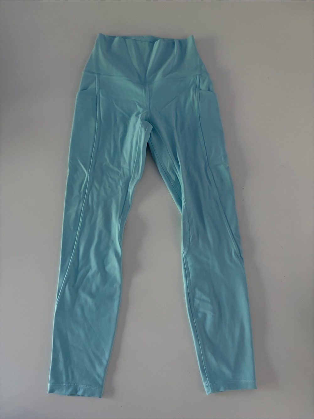 Lululemon Light Blue High-Waist Leggings. Size 4